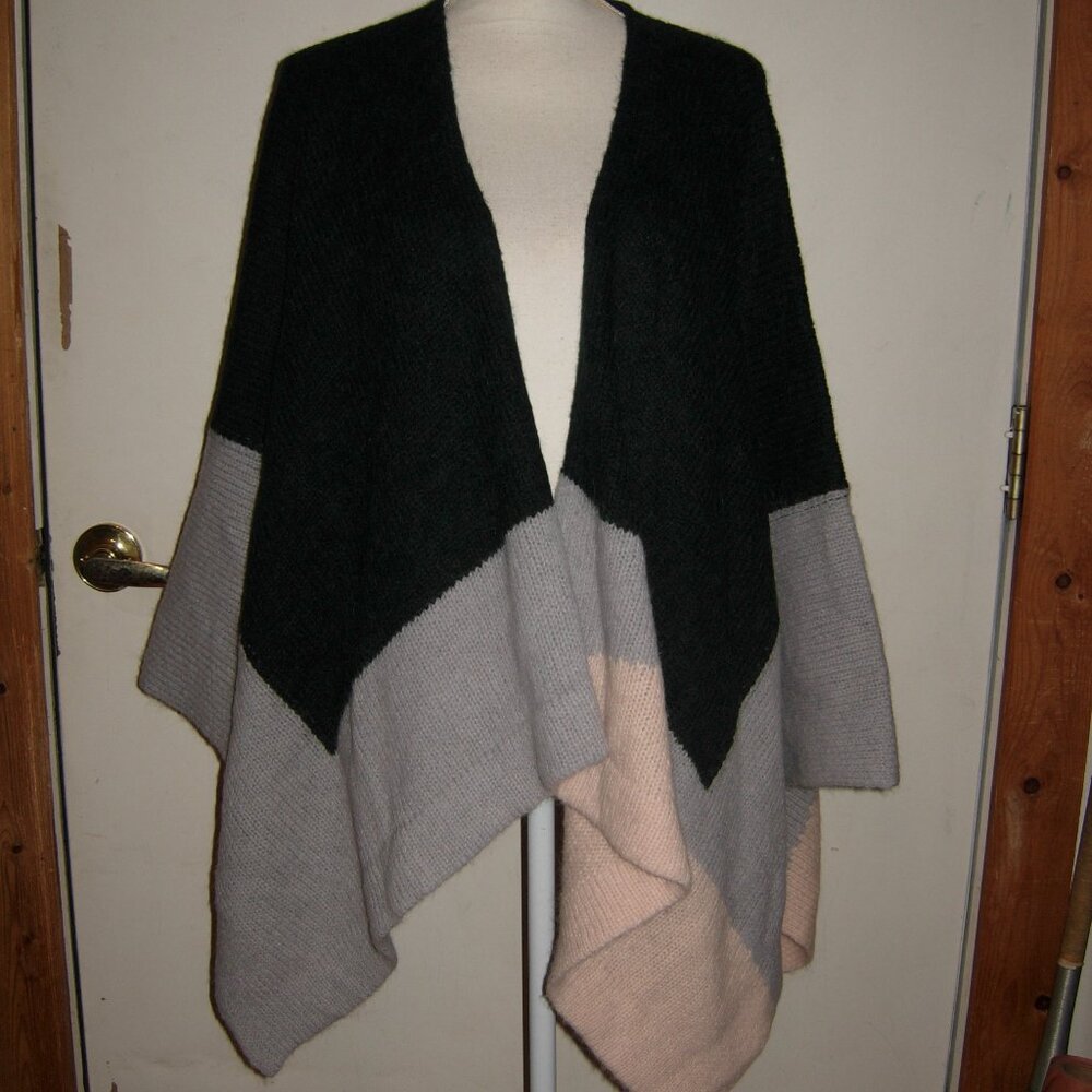Elk Kulture Wrap Blockknit Poncho Cardigan OS